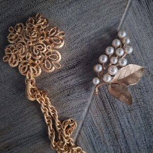 Crown Trifari Marked Gold Floral Pearl Branch Brooch - Elegant Women’s Jewelry